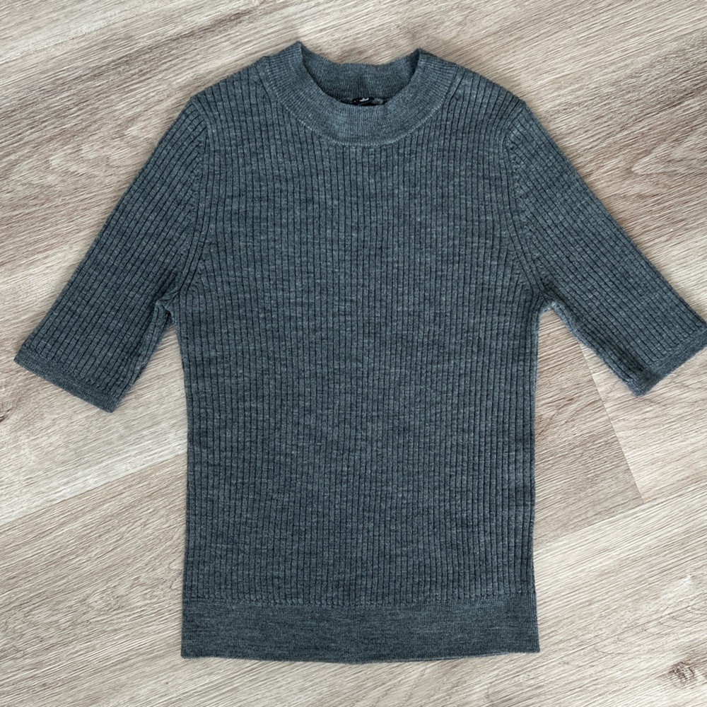 Uniqlo Charcoal Ribbed Knit Sweater